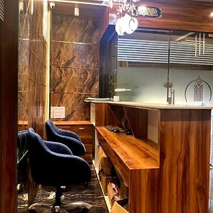 Hotel Sky Suite-Sahar Cargo And Intl Airport